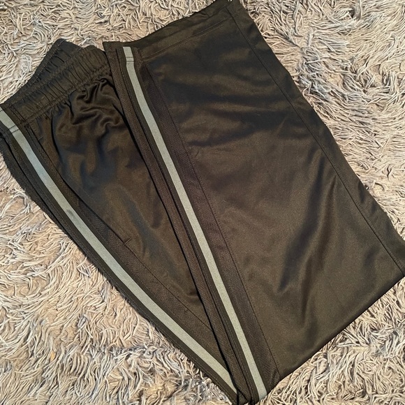 Nike Men’s Sport Pants L - Black with Gray Stripe - Picture 2 of 5